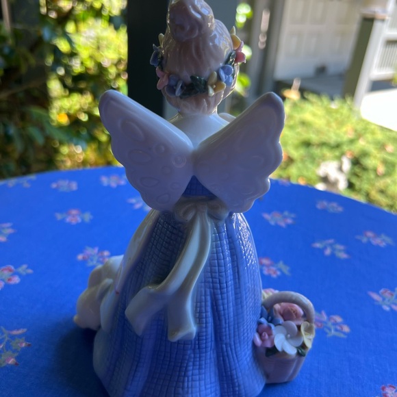 Susan Winget ❤️ Everyday Angel Ceramic Figurine - Picture 5 of 9